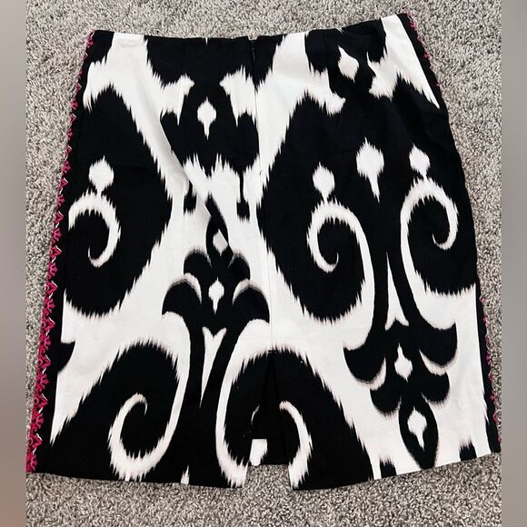 🩷 WHITE HOUSE BLACK MARKET Ikat tapestry Black Pink embroidered Midi skirt Med - Picture 4 of 8